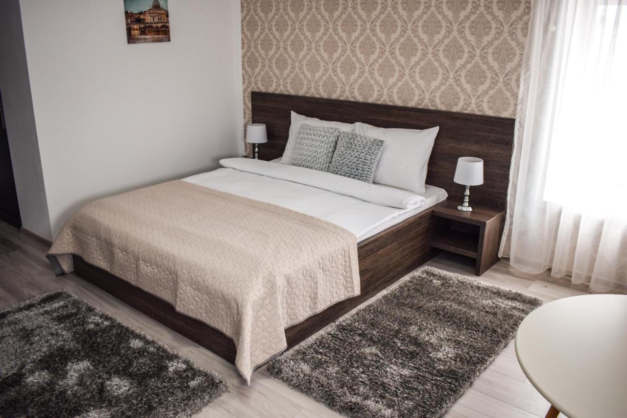 B House Rooms 이아시 외부 사진