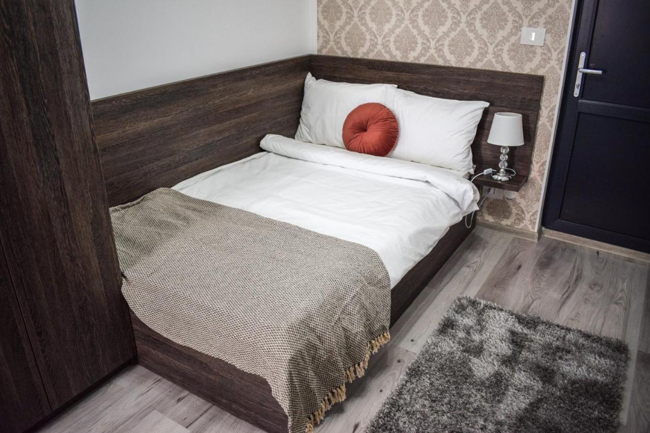 B House Rooms 이아시 외부 사진