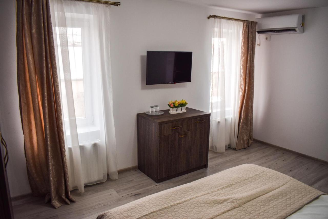 B House Rooms 이아시 외부 사진