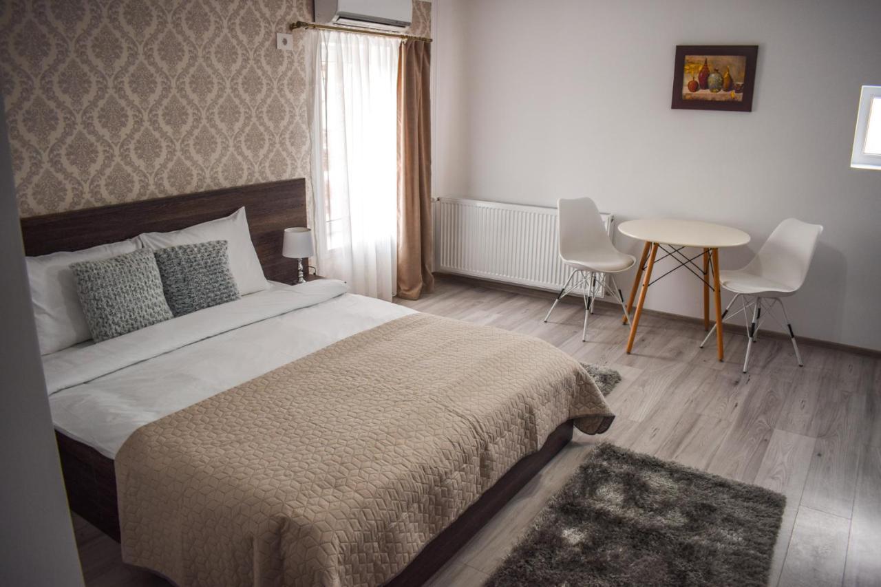 B House Rooms 이아시 외부 사진