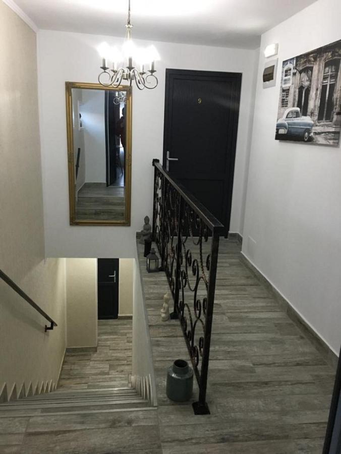 B House Rooms 이아시 외부 사진